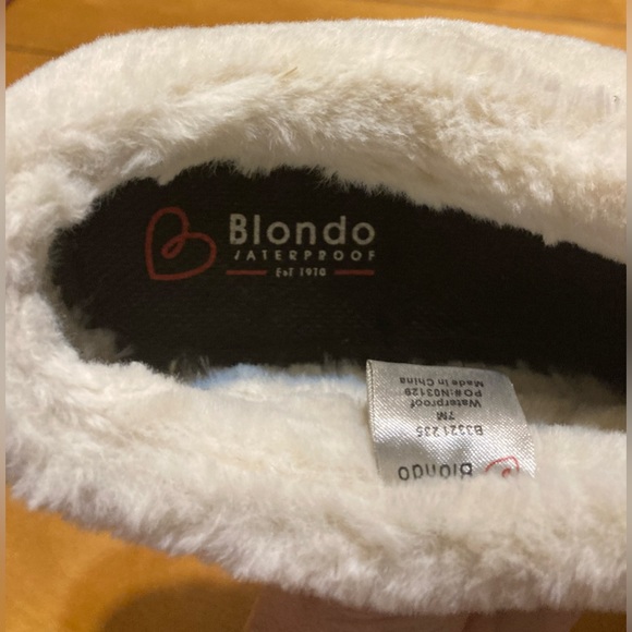 Ladies Size 7M Blondo Waterproof Brown SuedeLeather WithFur Lined SlipOn Shoes - Picture 4 of 10